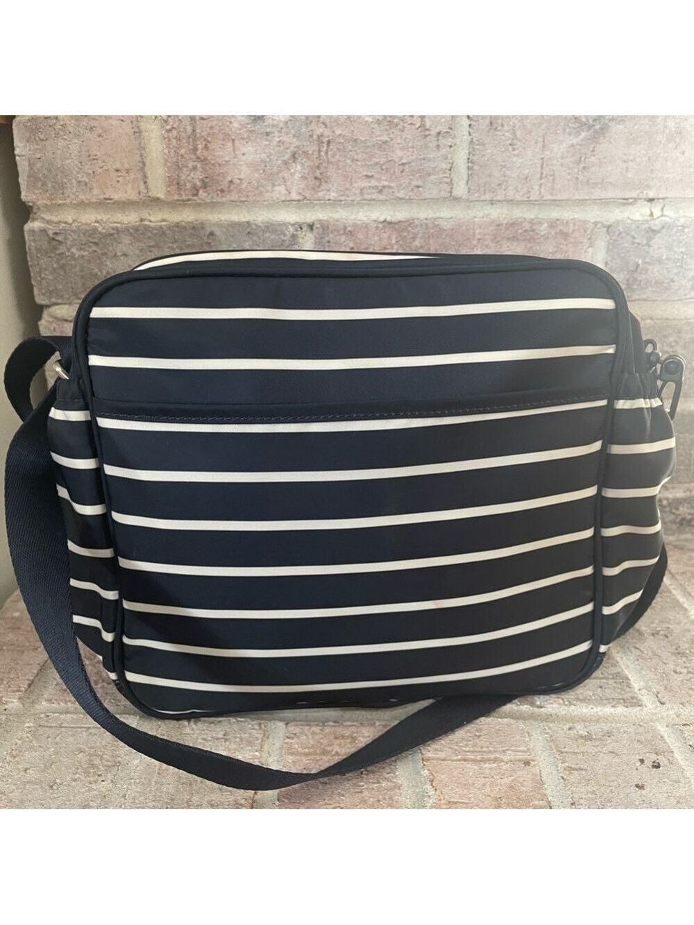 Bag - Picture 3 of 12